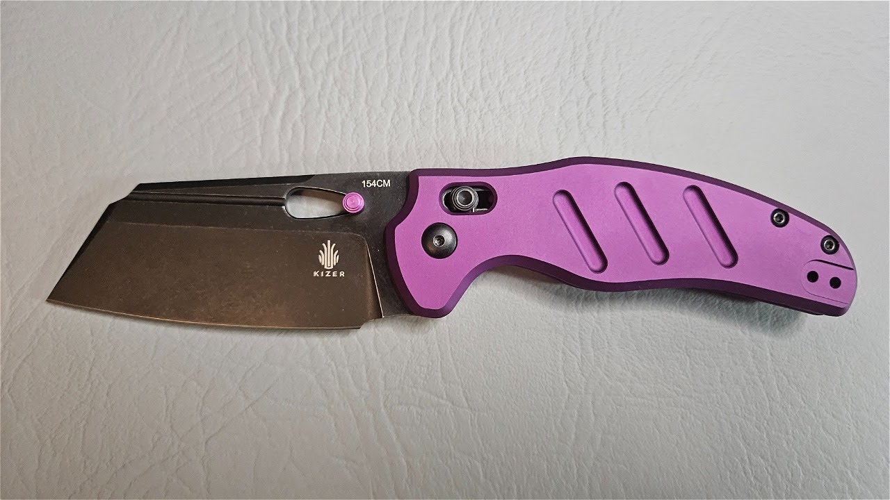 KIZER SHEEPDOG W/ THE CLUTCH LOCK! I WISH MORE COMPANIES WOULD DO THIS WITH THUMBHOLES/STUDS! 👌🏽🤌🏽