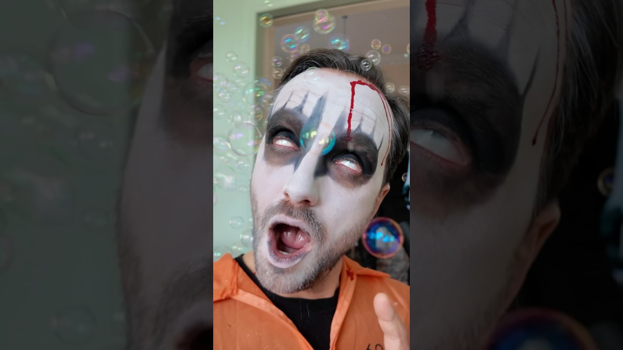 HALLOWEEN blir sminkade av SCARLET & testar l&auml;skiga dr&auml;kter 👻 Ny vlogg #trailer #shorts