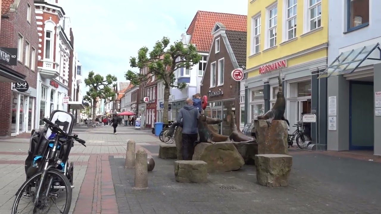 Walk through Aurich (East Frisia, Germany) and its Highstreet - Gang durch Aurich, Ostfriesland