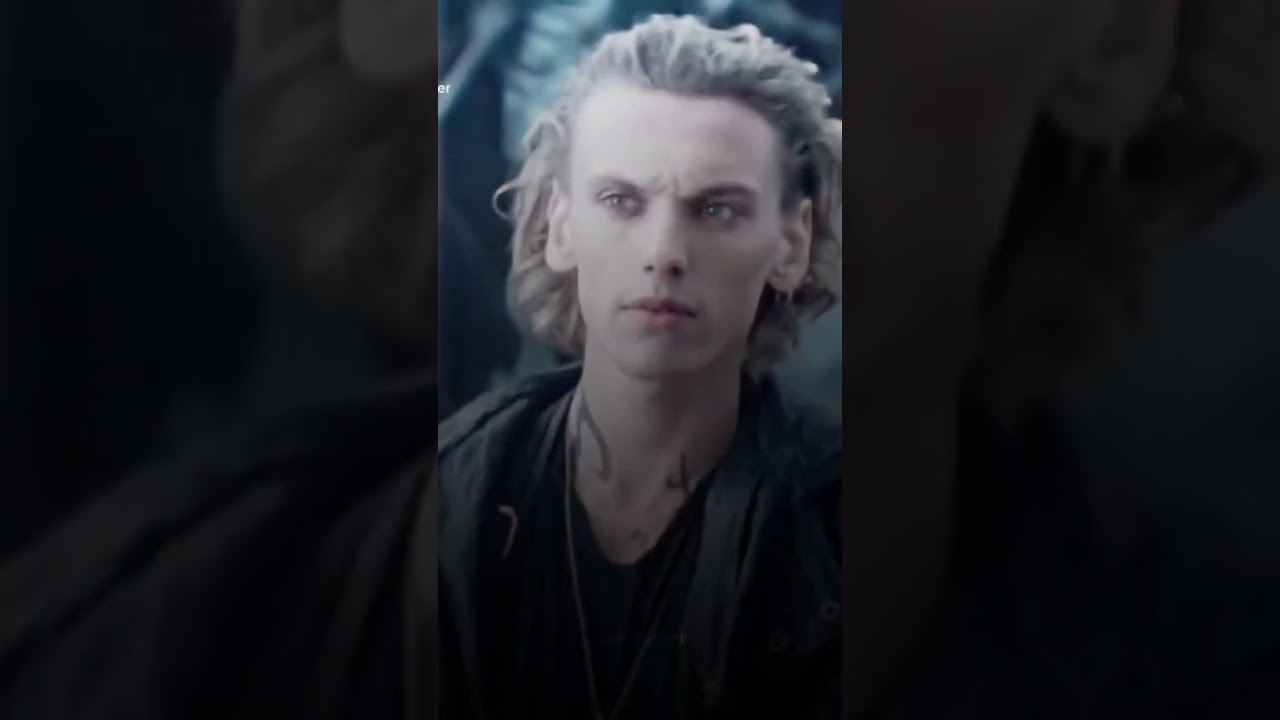 Your body lightweight speaks to me👀🛐 Jamie Campbell Bower (Jace Wayland) (Vecna/001) tiktok edit😻