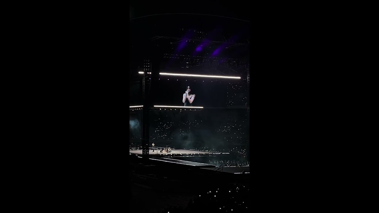 11/22 Twice In Taiwan.