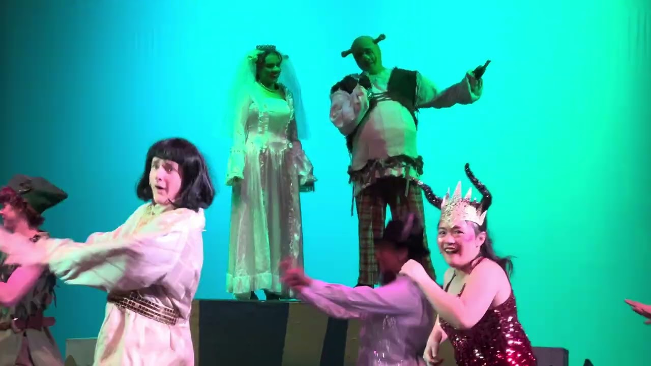 Shrek- The end of show Bows: 2/28/25
