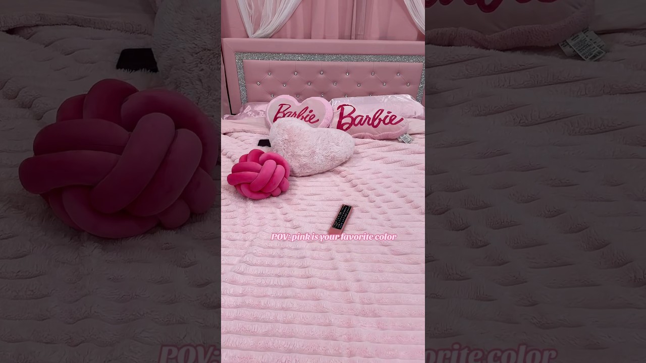 Pink bedroom goals 💓 all pink everything 🥰 
