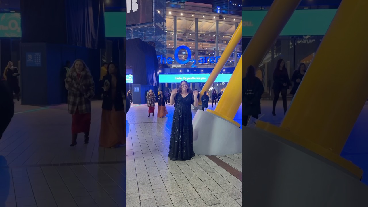 THE BRIT AWARDS 2025 🎶 Mini Vlog & Get Ready With Me 💃🏻❤️ #TheBrits #YouTubeCreatorCollective