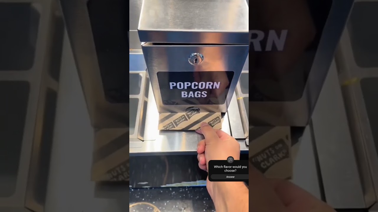 Automatic popcorn vending machine in Chicago airporr #vendingmachine #food foo #airport #china #love