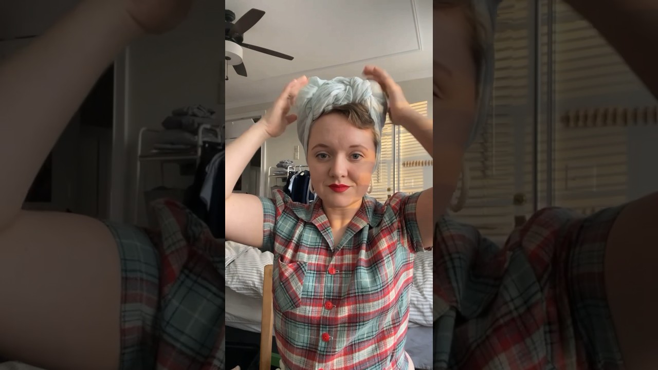 How to Tie a 1940s Style Turban - #vintage #vintageoutfit #1940sfashion #vintagehair
