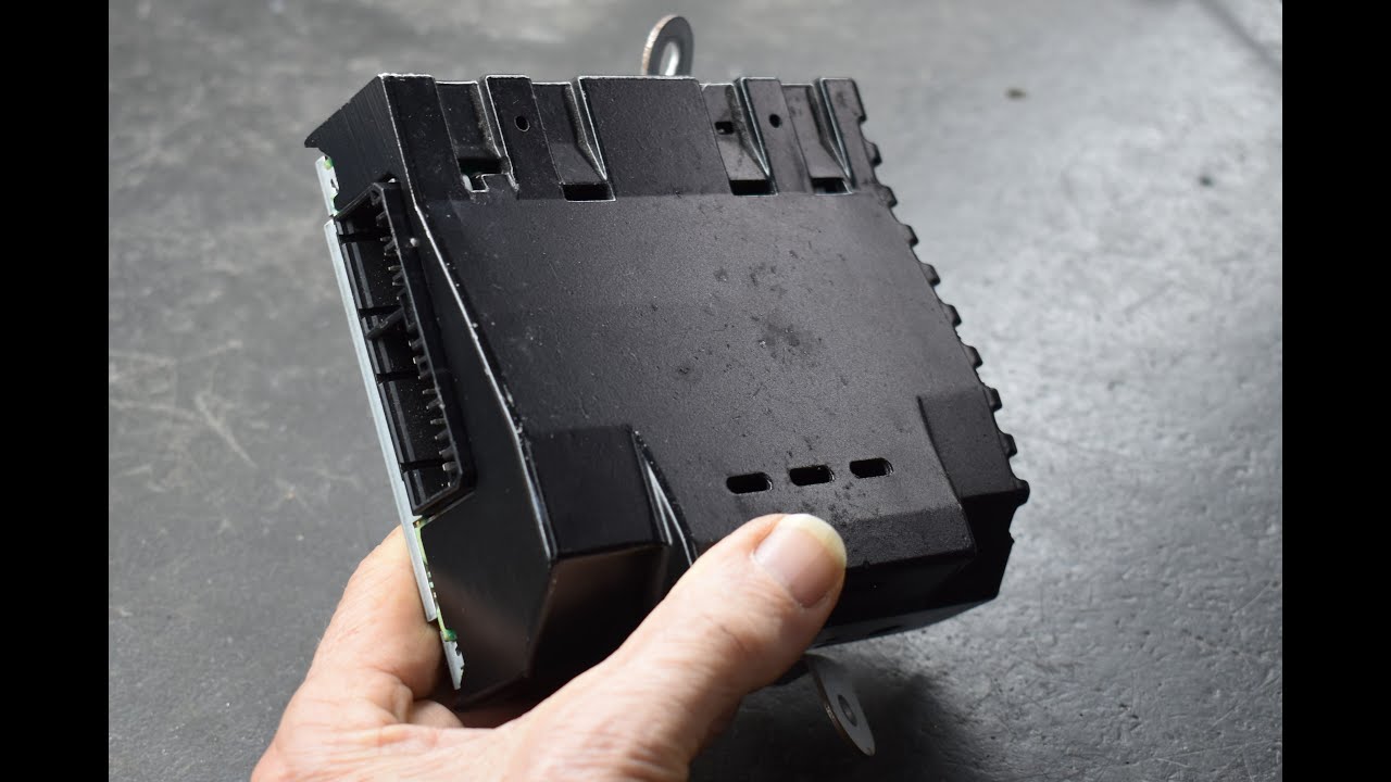 Honda Civic SI Amplifier Repair for NO AUDIO - Car Stereo HELP