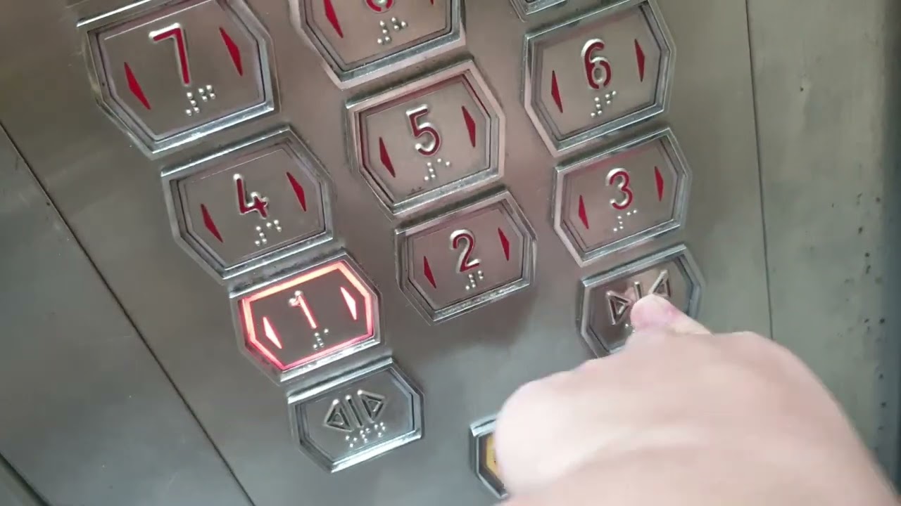 Block 21 Holland Village Crappy EM/BLT Elevator (Lift A)