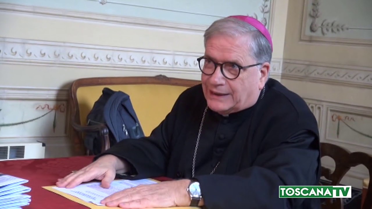 2019-11-21 PISTOIA - DON BIANCALANI ANNUNCIA  BELLA CIAO IN CHIESA