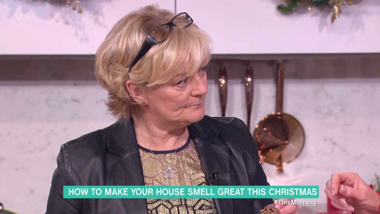 How to Make Your House Smell Great This Christmas | This Morning