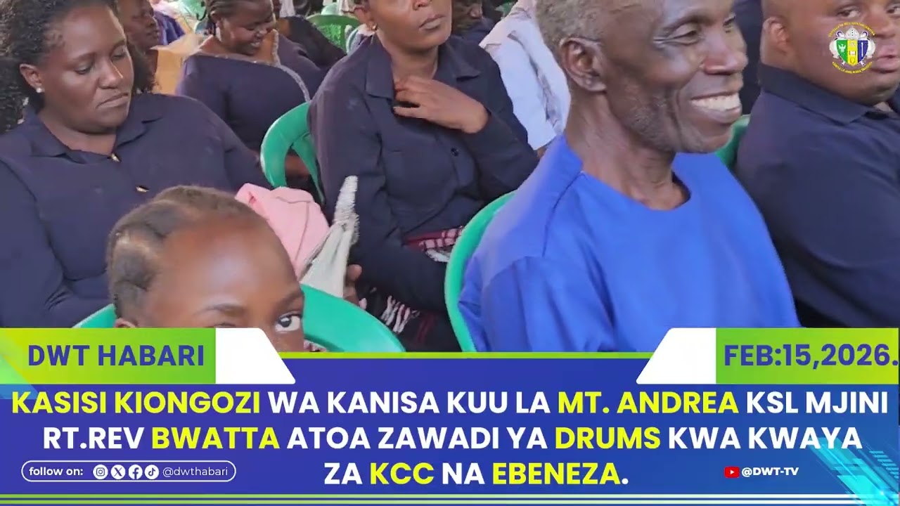 BISHOP - BWATTA  AZIZAWADIA NGOMA (DRUMS) KWAYA ZA KCC NA EBENEZA ZA KANISA KUU MT. ANDREA KSL MJINI