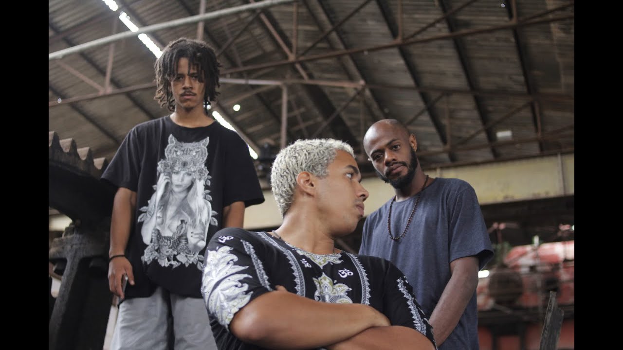 M&atilde;os Negras - O mundo da voltas (prod. Rick Beatz) | (VideoClipe Oficial)
