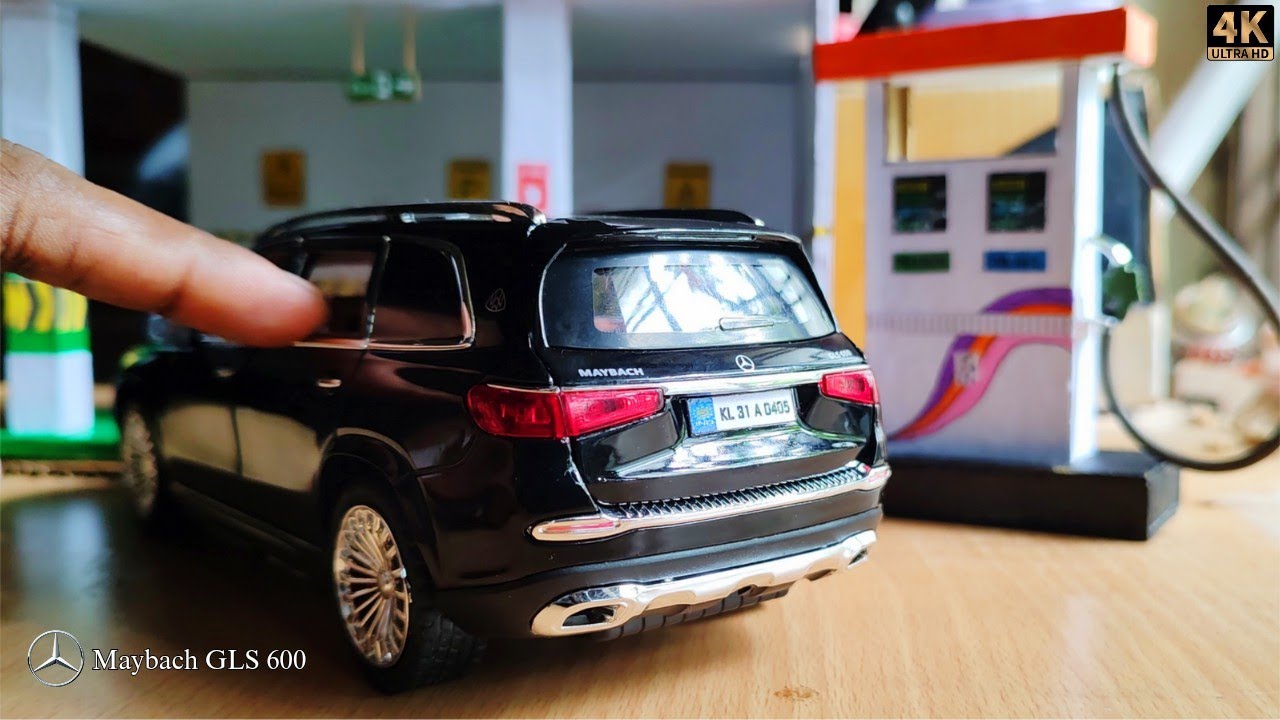 UNBOXING | Mercedes Benz Maybach GLS 600 | 1/24 Scale | Luxurious car ever😍
