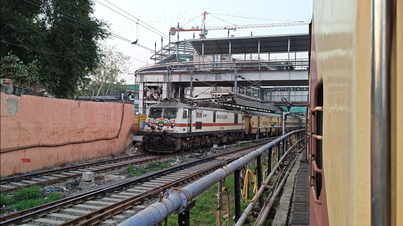 FULL DEPARTURE OF 22138 PRERNA EXPRESS FROM AHMEDABAD JN TO NAGPUR JN HAULT WITH AJNI WAP-7.