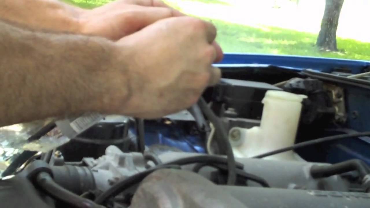 Mazda Miata Fan - Episode 1 - How to Seafoam a Mazda MX-5 Miata