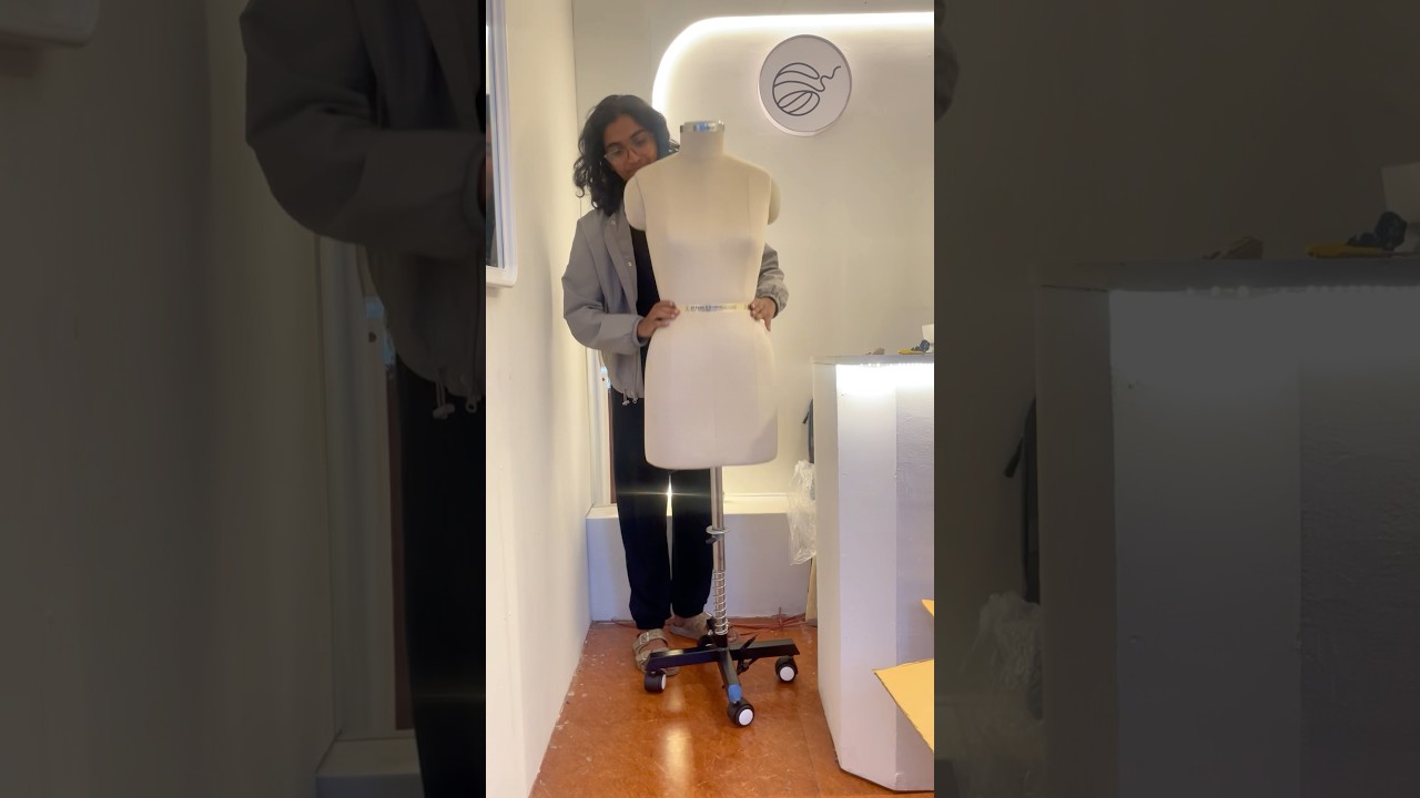 Unboxing mannequin for our shop 🥹✨ | clothing brand | Art beats