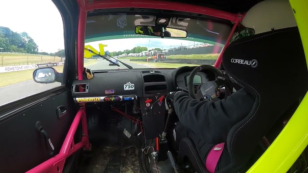 PBS HOT HATCH CHAMPIONSHIP 750MC BRANDS HATCH RACE 2