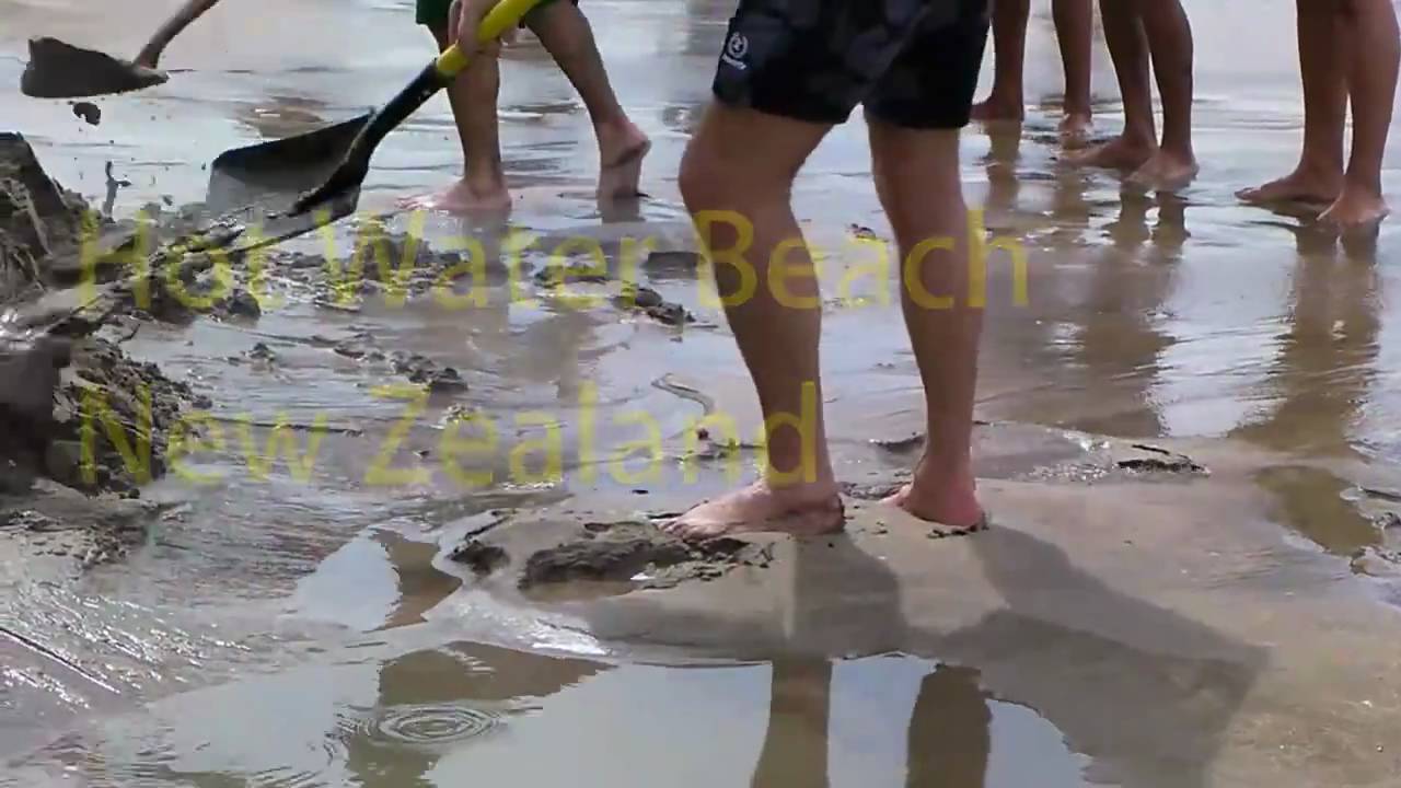 Hot Water Beach!