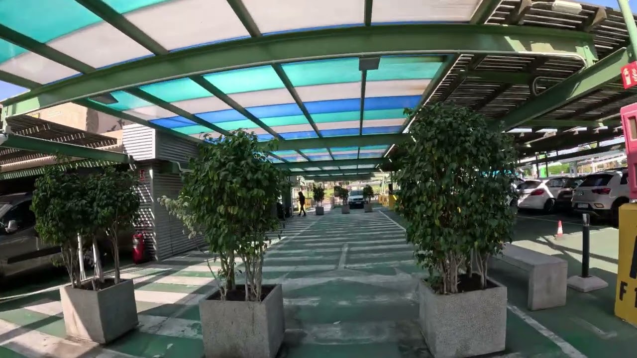 Finding a Bus in Las Palmas Airport Gran Canaria