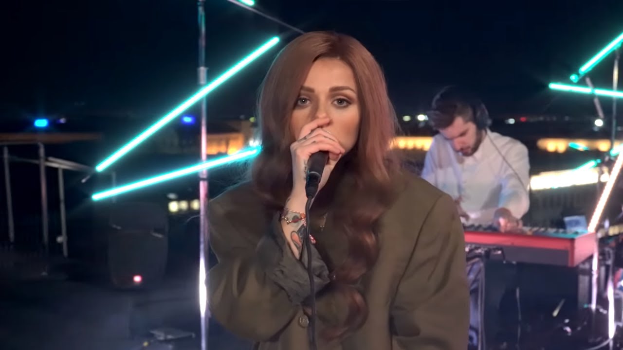 VICTORIA - alright. - LIVE - 'a little dramatic' Concert