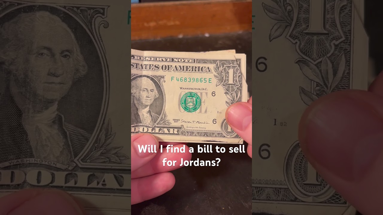 Bill hunting looking for serials and *&rsquo;s #dollarbills #dollars #coinsearch #coinhunt #coin #coins