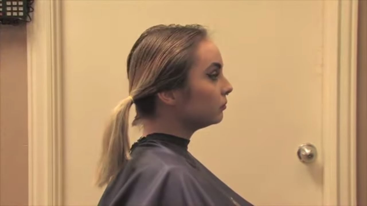 Dailen AZ - Pt 2: Beautiful College Student Gets Short Pixie (Free Video)