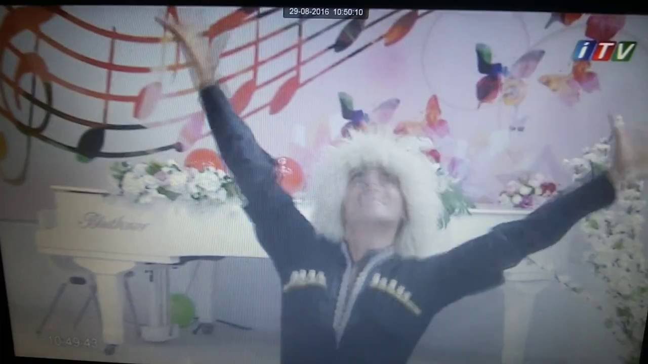 Reqsin Sultanlari qrupu Igidler reqsi Itv Yeni Gun verlishinde Shehriyar Ceferov