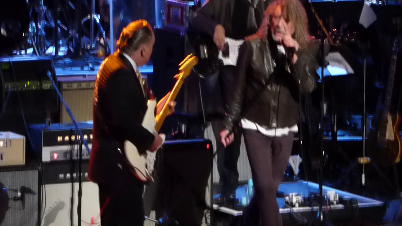 Love Rocks ft Robert Plant & Jimmie Vaughn - A Mess Of The Blues  3-7-19 Beacon Theatre, NYC