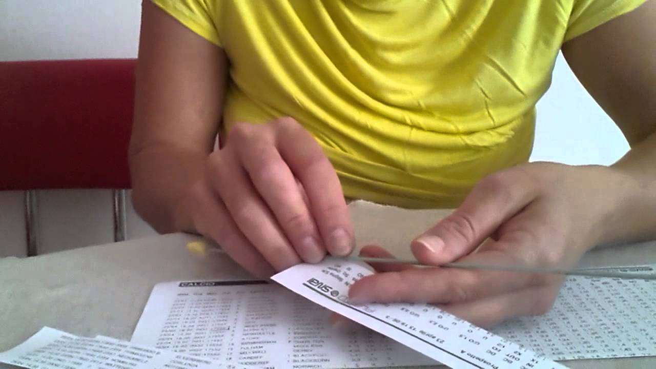 vimini di carta o intrecciare i vecchi giornali