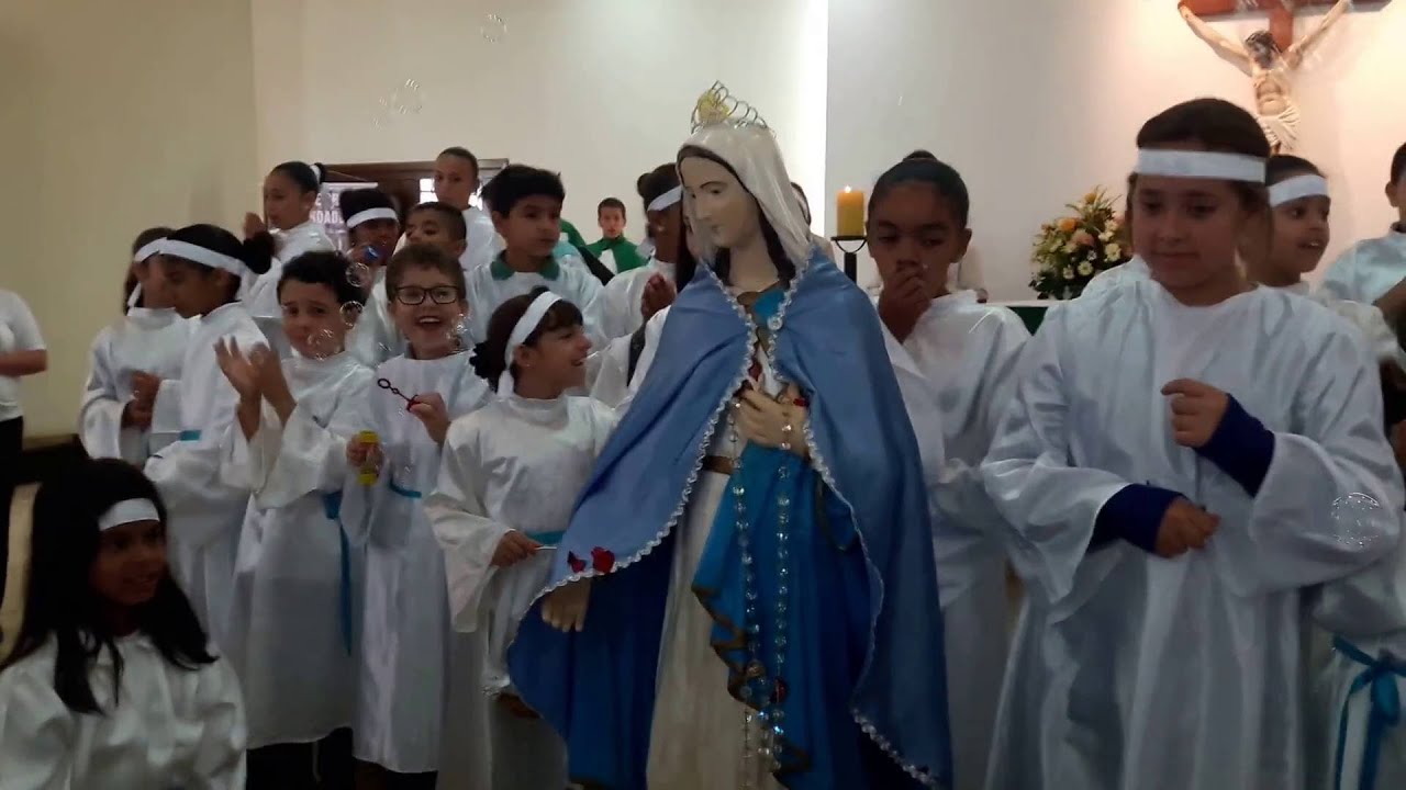Coroação de Nossa Senhora, Rainha da Paz/Perfeito é quem te criou(Te Coroamos)