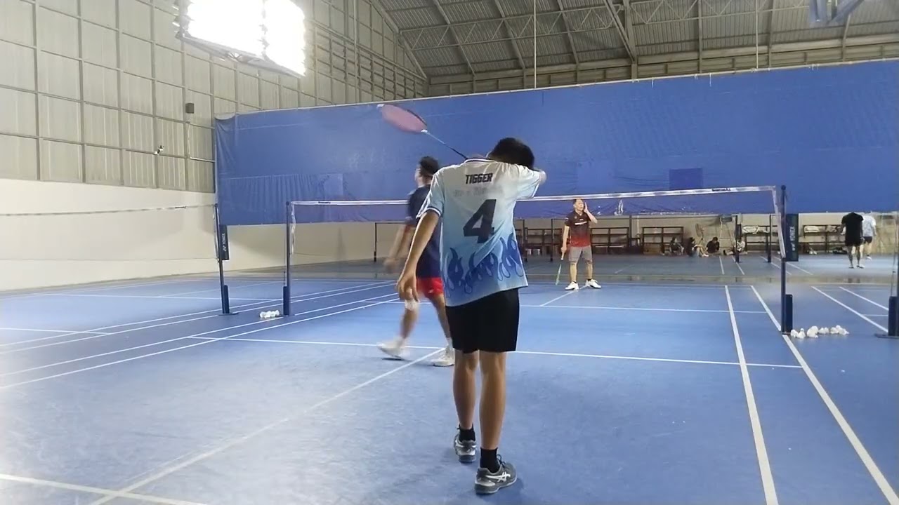 ทิกเกอ + ฟลุ๊ค // เม้ง + โอ #badminton #กุ๊งกิ๊งชวนตีแบด #bad 