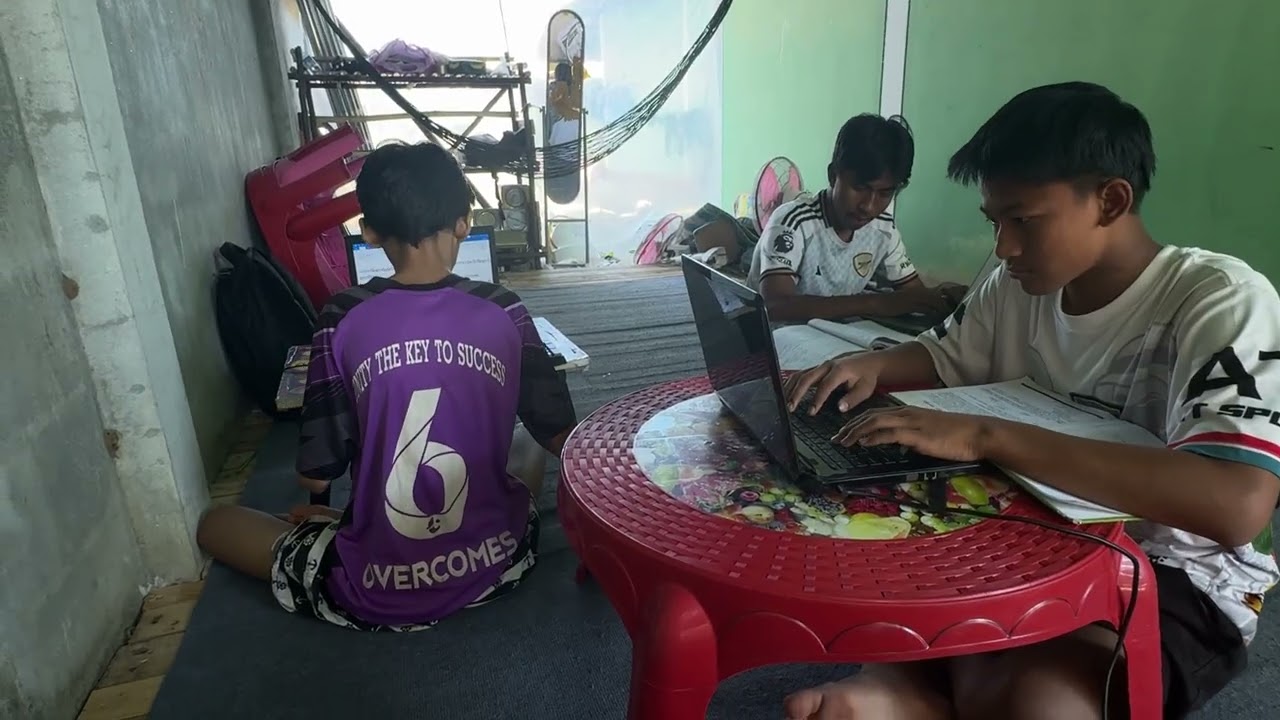 အမှောင်ခွင်း အလင်းတွေကို ဆောင်ယူနိုင်ကြပါစေ