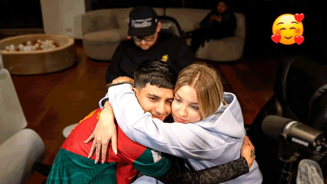 CRISTORATA CHARLANDO CON AGUS PADILLA PREVIAS A LA PICHANGA 🥰