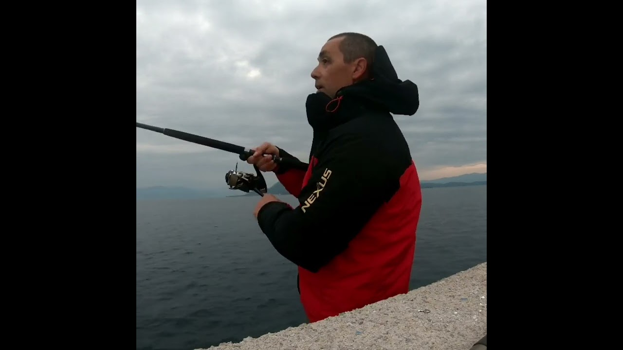 shore jigging with friends