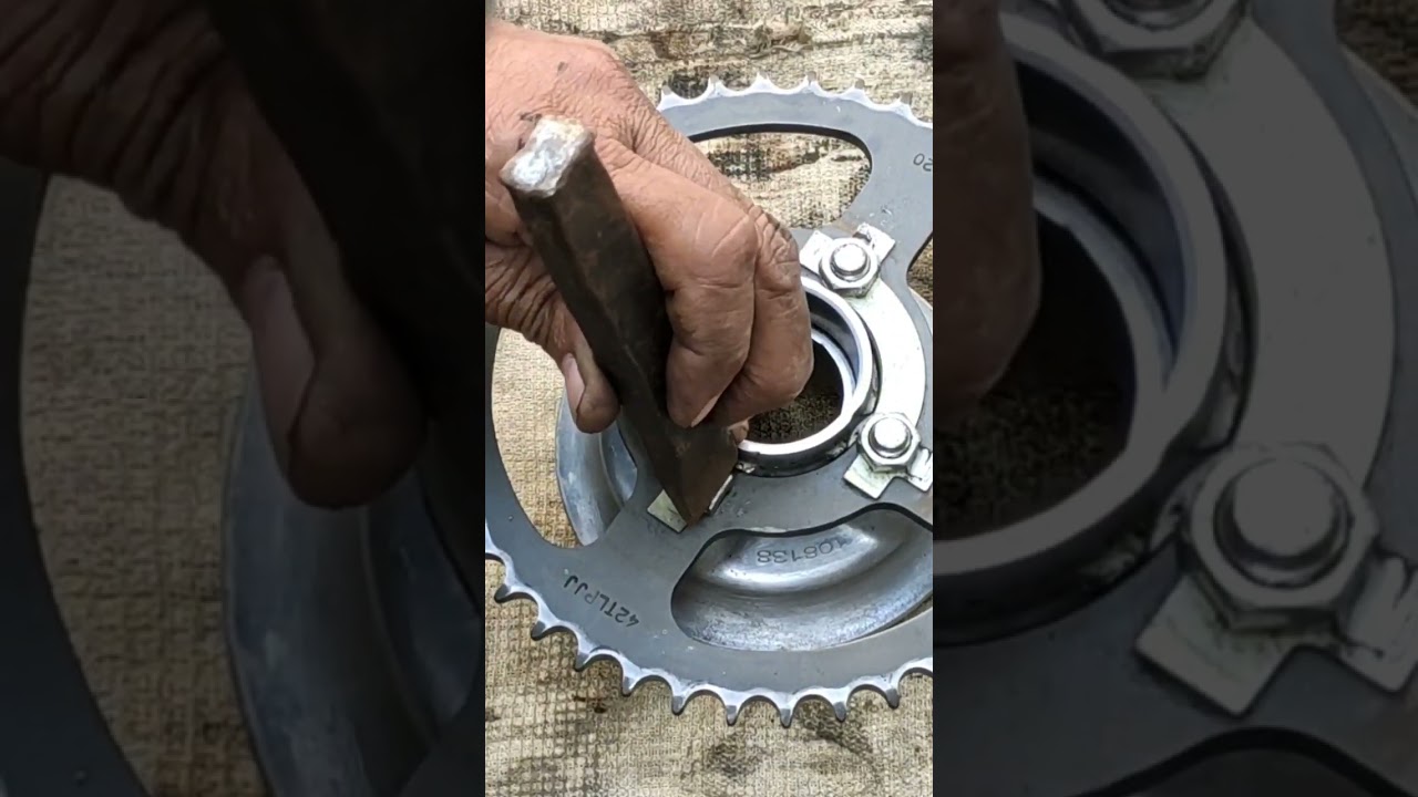 Chain Sprocket Bolt Lock Open 