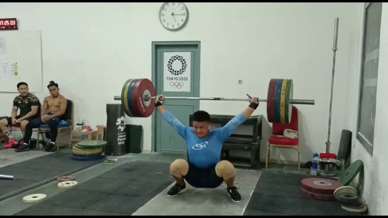 Siap pecah kan rekor dunia 200kg Clean and Jerk