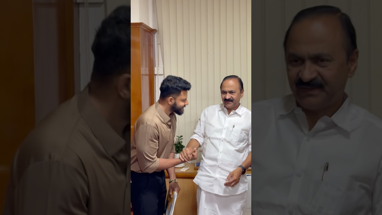 Unexpected Scenes from the Kerala CM&rsquo;s Office ❤️🔥 #vdsatheesan #keralacm #shorts