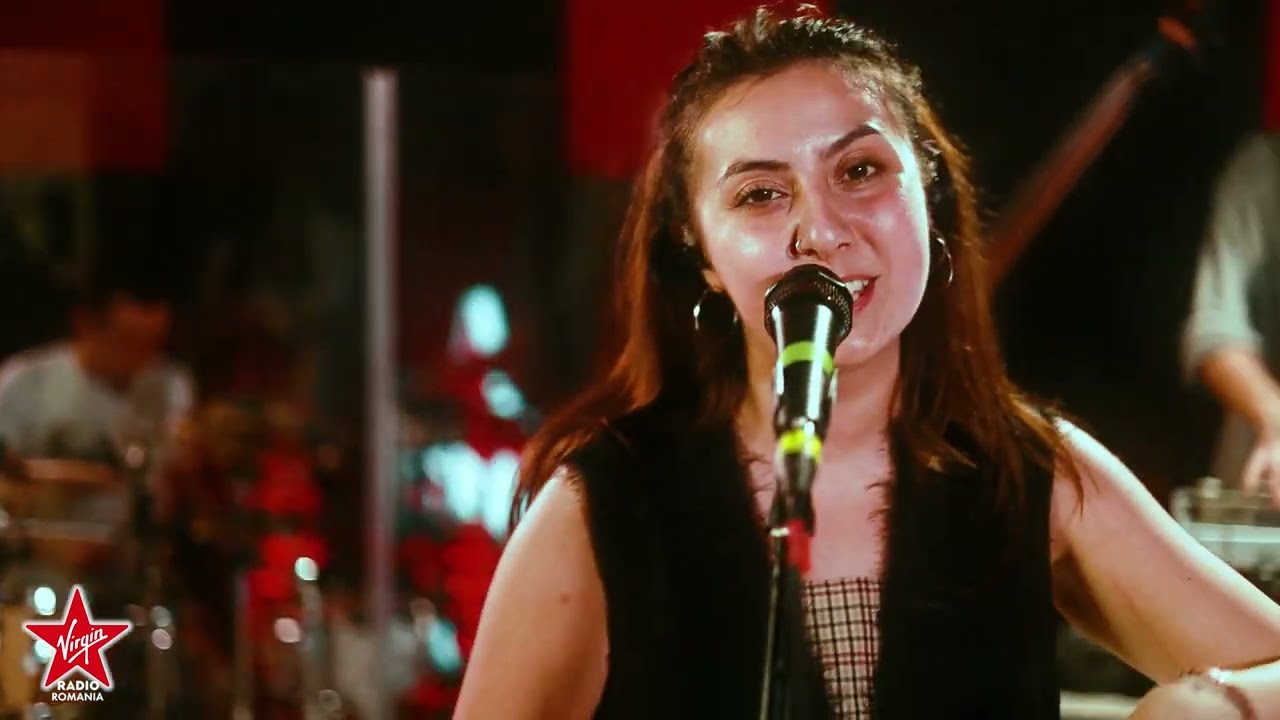 Ioana Milculescu ft. Max Konstant: Pentru că nimeni LIVE @SUNDAY CLUB
