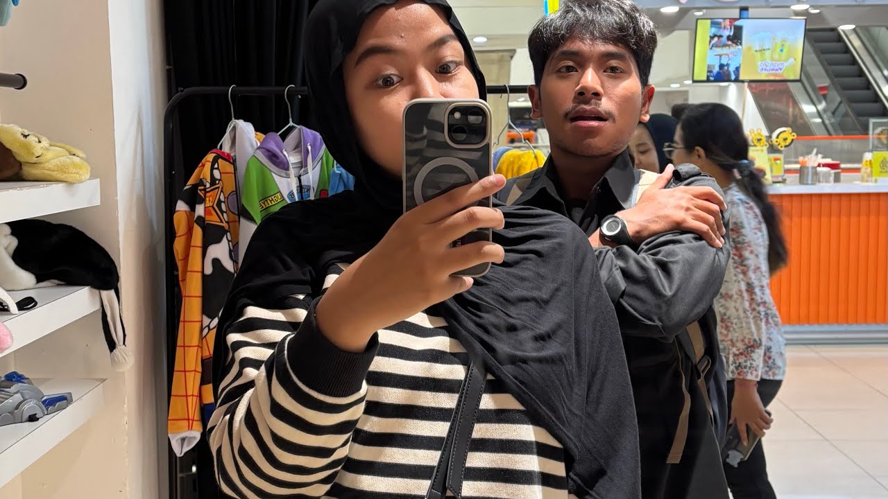Ketemu pacar yang lagi sibuk😍💗💗