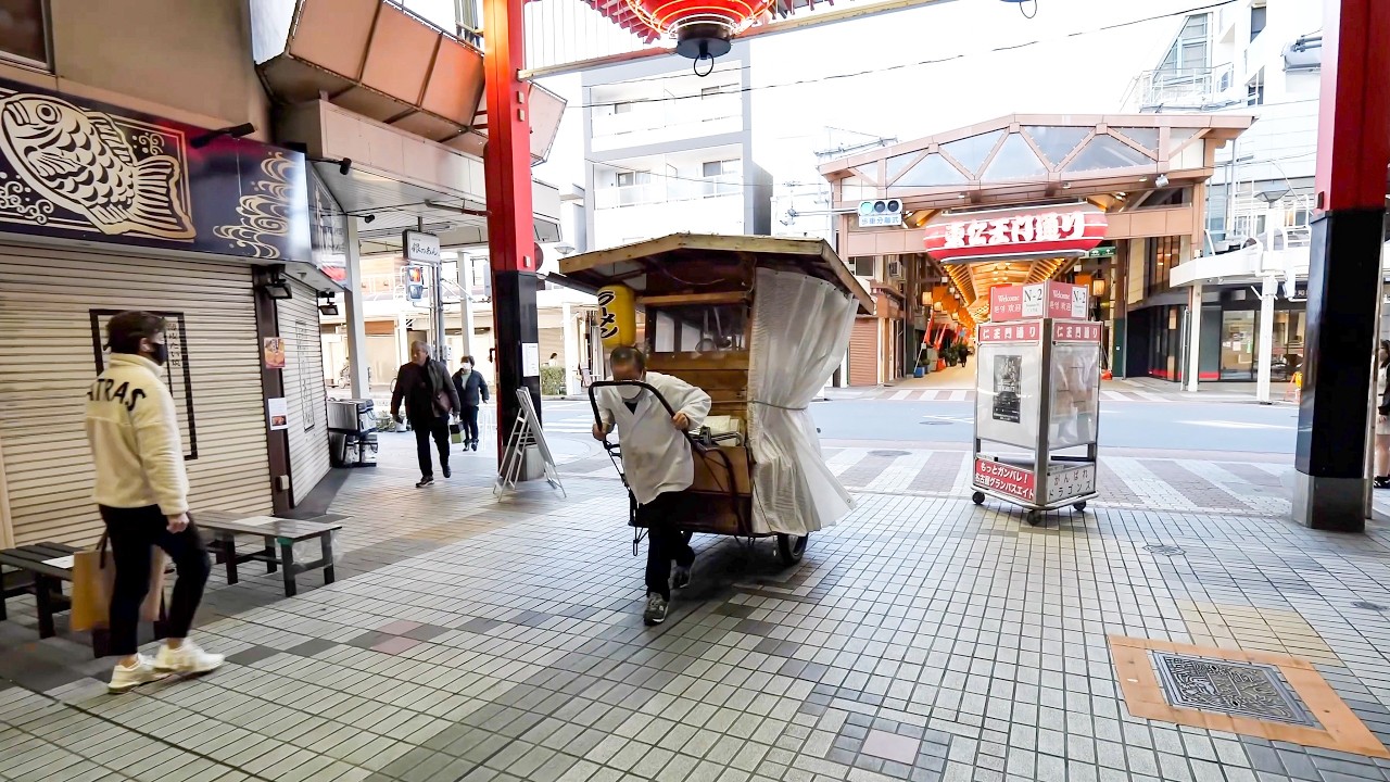 Only $3?! Legendary 76-year-old ramen master pulls 440-pound food cart