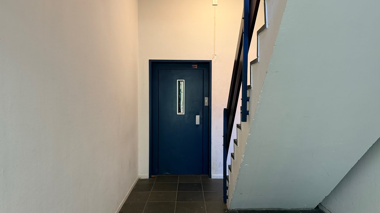 Aufzug ohne Innentür (Uden) Wohnhaus