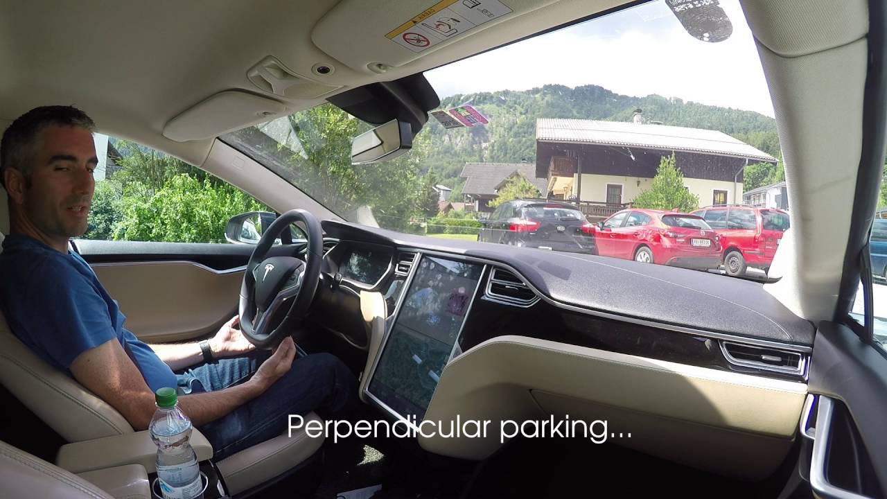Tesla Model S Autopark demonstration