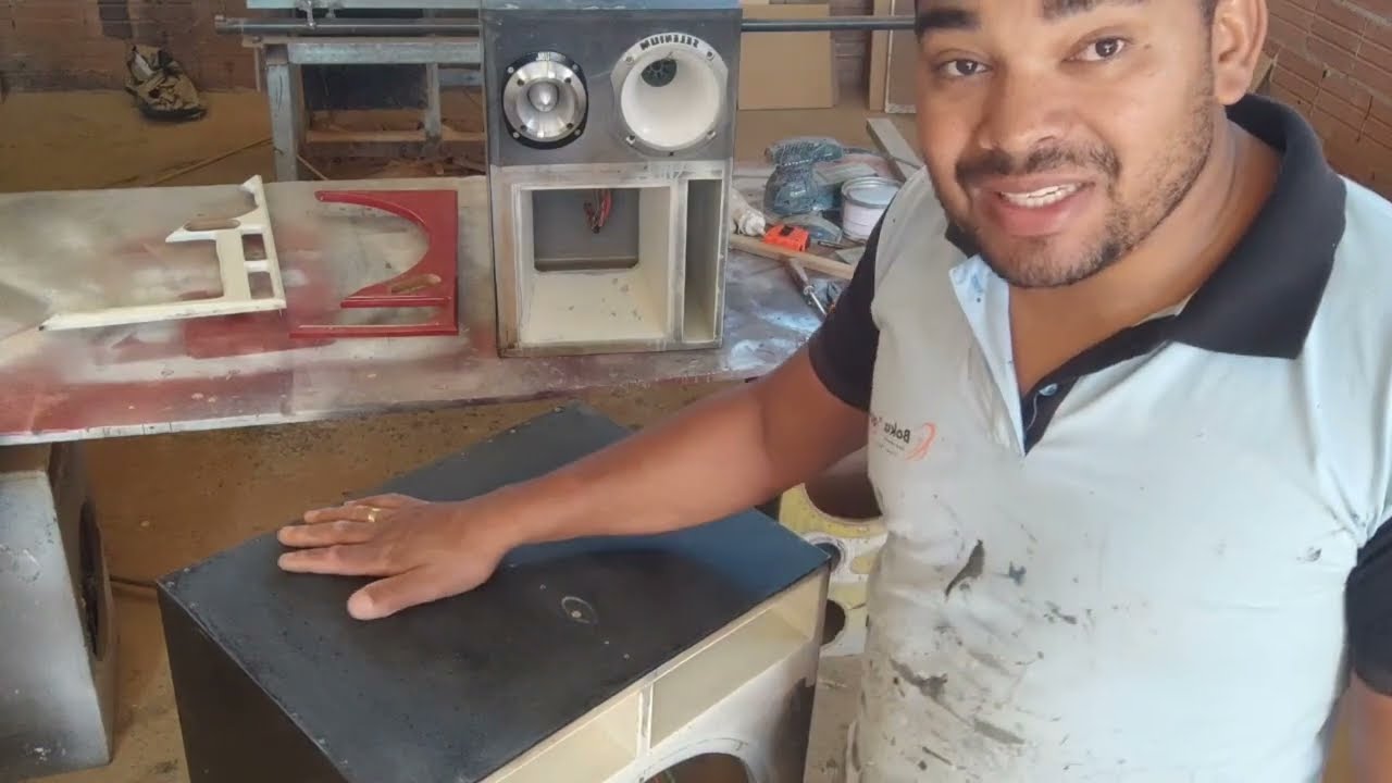 repintura e mudança de cor em caixa de som