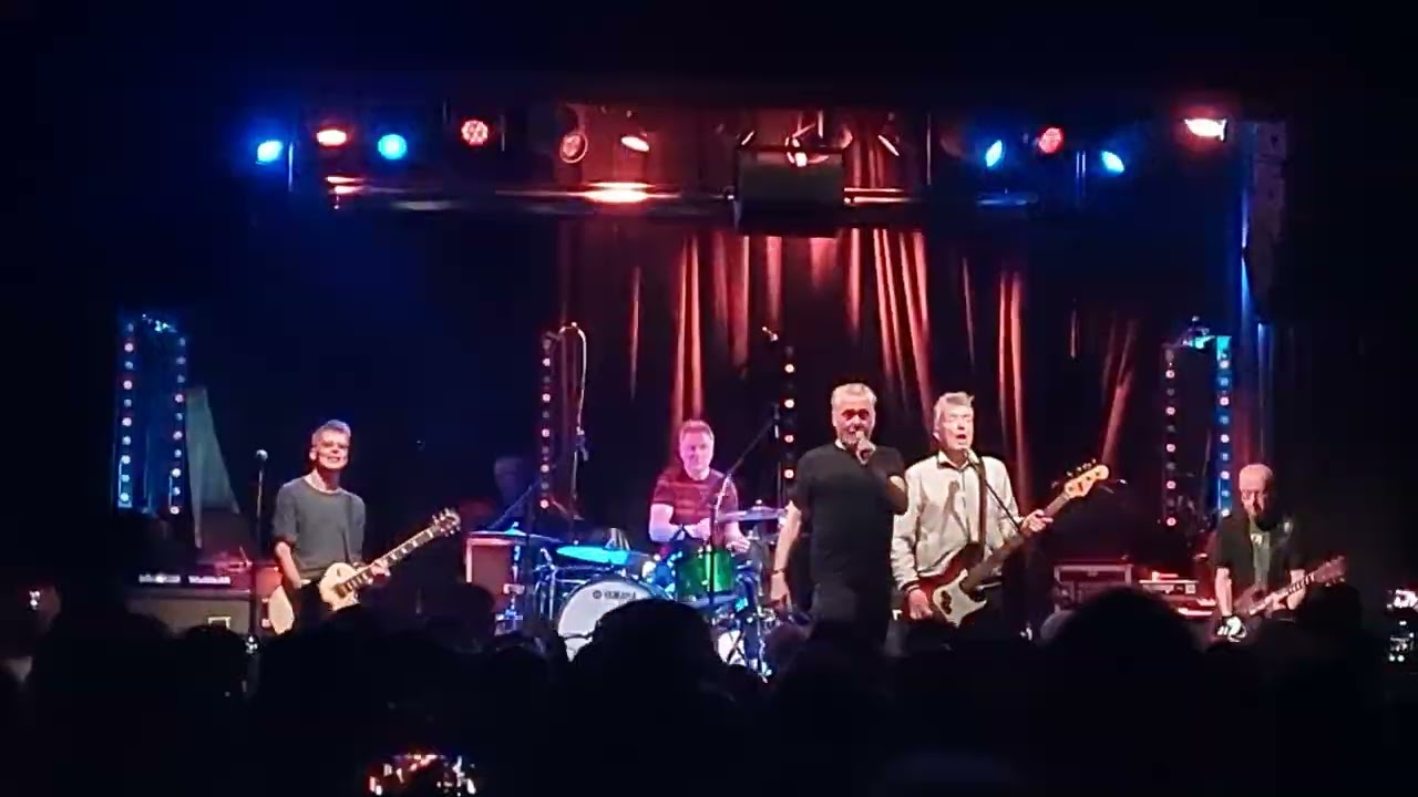 The Undertones   Teenage Kicks   live at Cyprus Avenue, Cork 2023