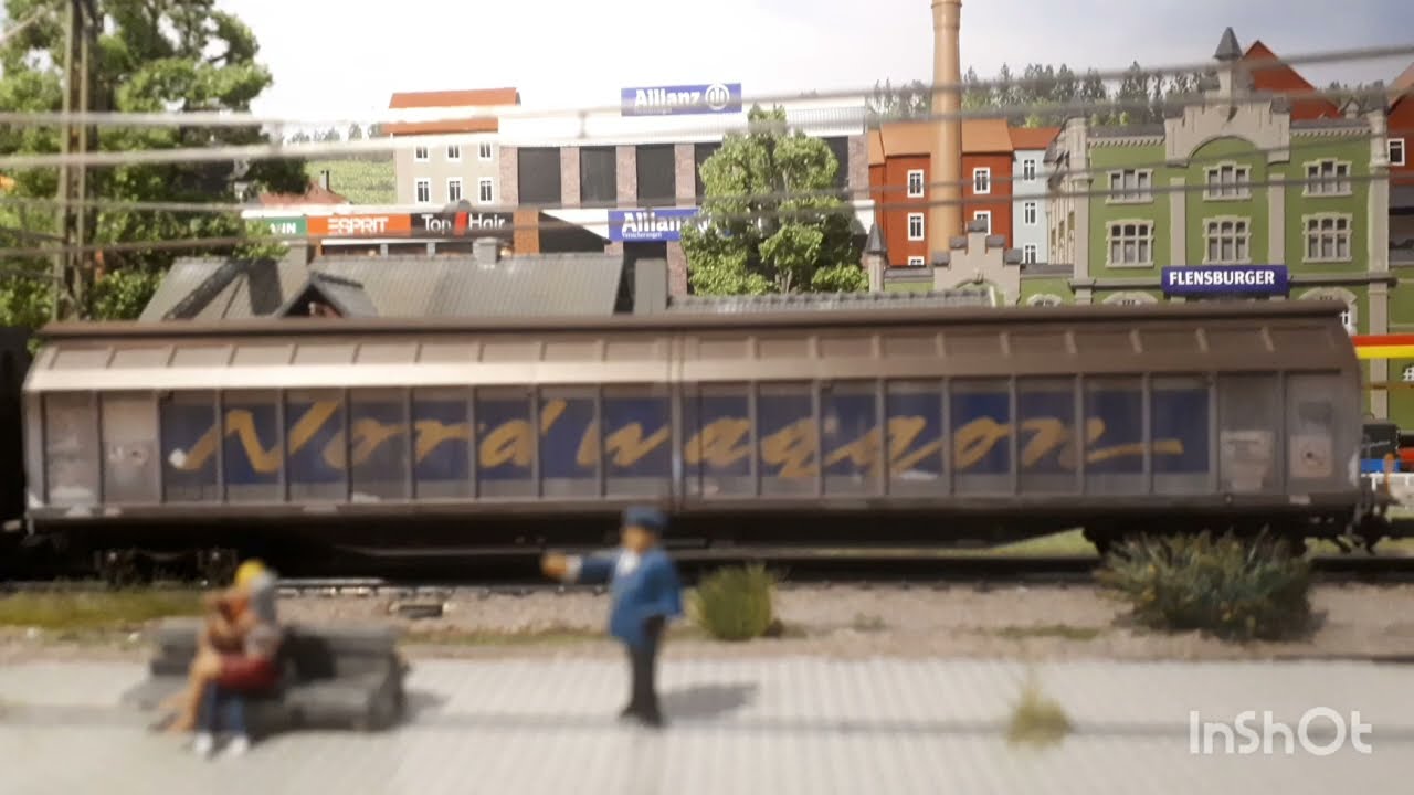Die kleine Märklin Bundesbahn-Anlage. Analoge Fahrszenen und 2 Neuzugänge aus einem Konvulut. 