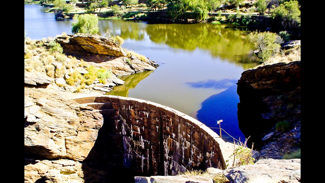 Walk in Daan Viljoen Park/Sun Karros, near Windhoek - &copy; Exploring Namibia