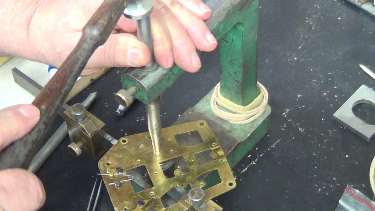 Custom Clock Build S2 - E9 Linden Clock-Setting The Bushings