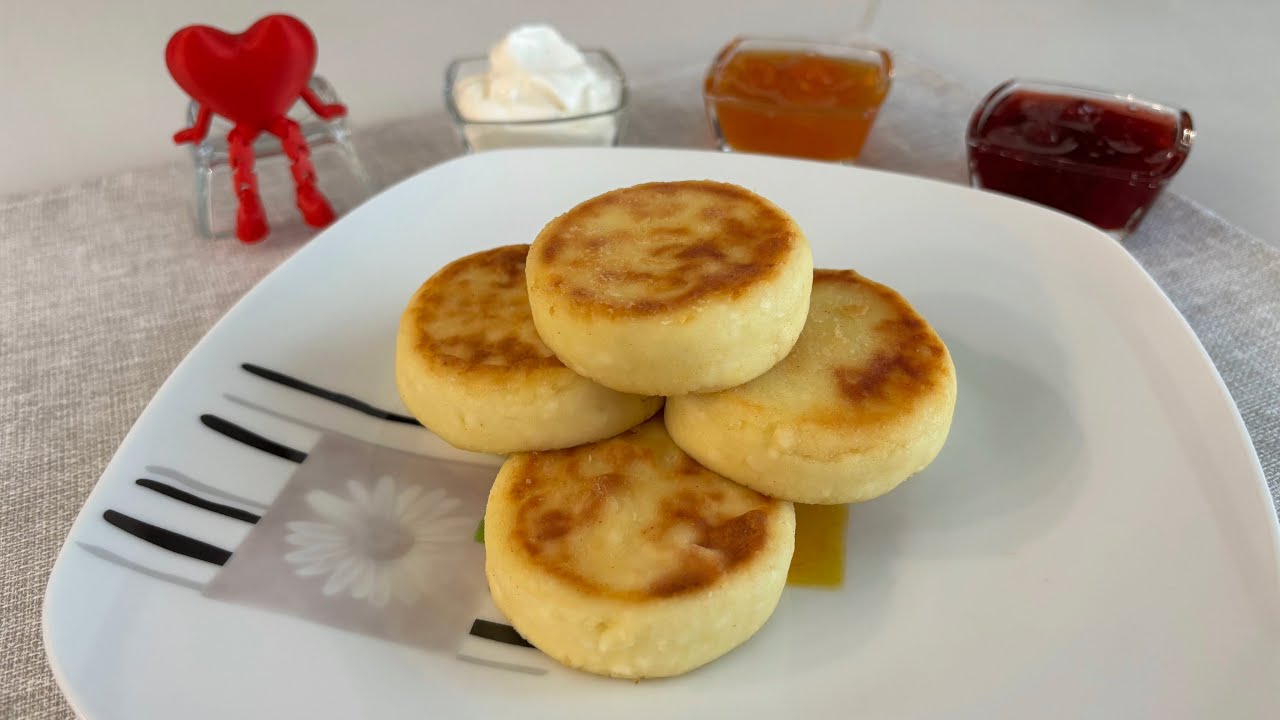 Iconic Slavic Dessert: Syrniki (Curd Pancakes) – A Family Recipe You’ll Love!