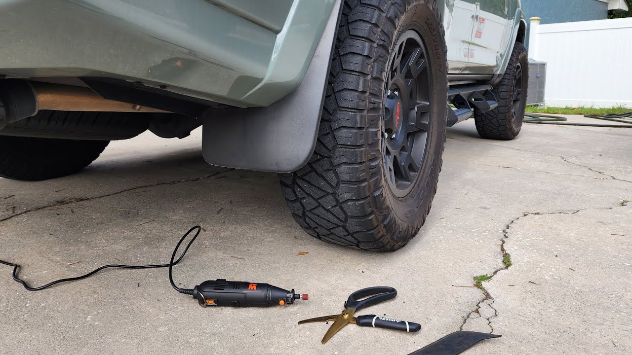 Бесплатная доработка брызговиков Toyota 4Runner 5-го поколения