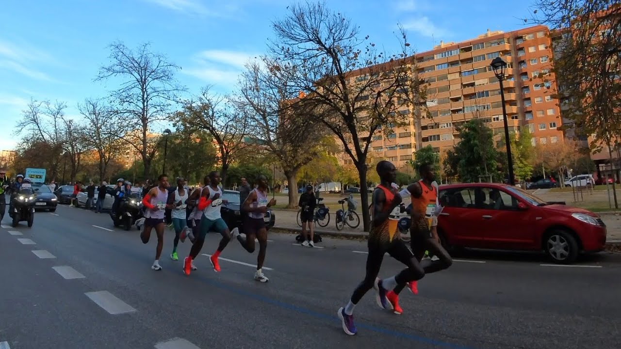MARATÓN DE VALENCIA 2025 Desde fuera
